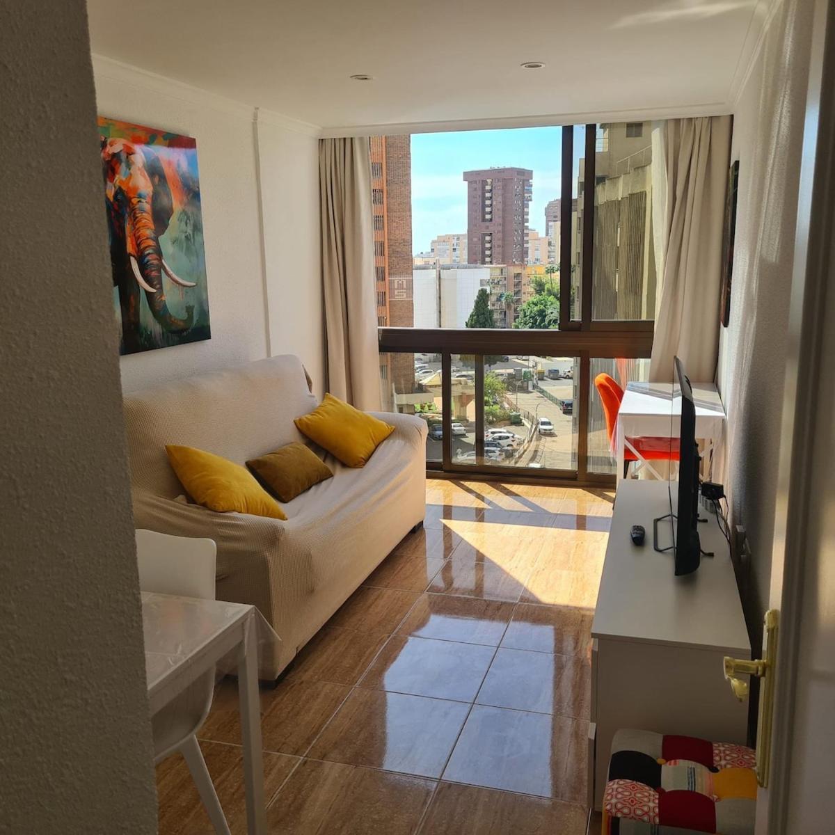 Piso Centrico Con Piscina Benidorm